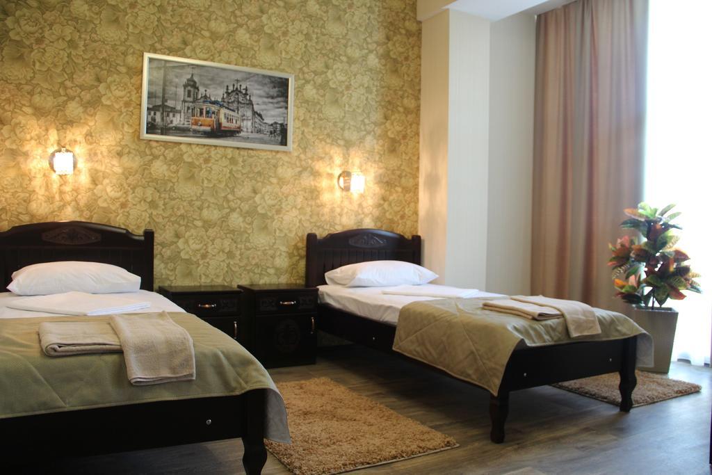 Misteriya Hotel Kharkiv Room photo